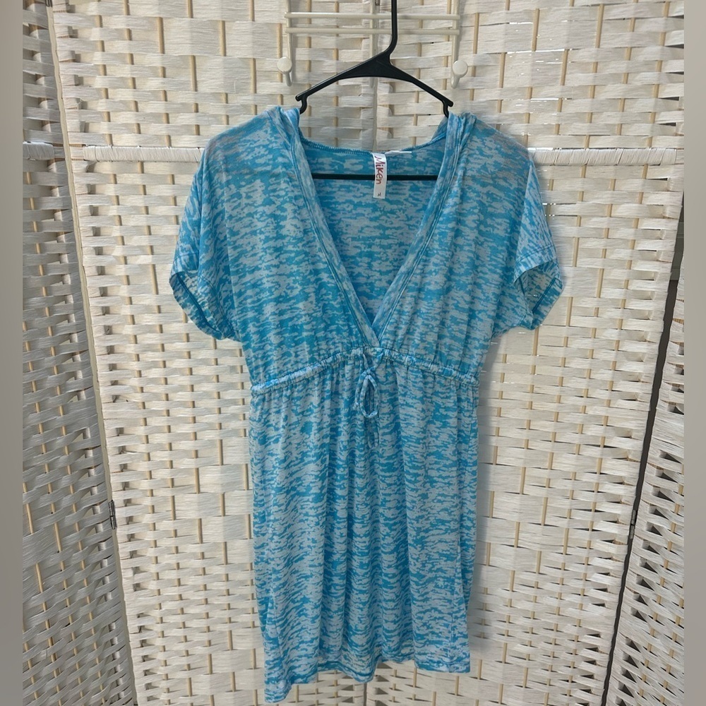 Miken size M hooded‎ coverup Turquoise/White